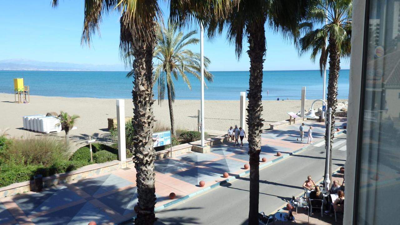Benalmadena Beachfront Puerto Marina Sunrise Extérieur photo